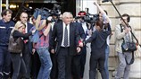 Κυνηγώντας τον Ντομινίκ Στρος Καν 