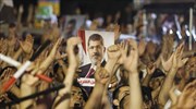 Aίγυπτος: Ο στρατός επιτρέπει την «ειρηνική διαμαρτυρία»