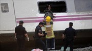 Ισπανία: Τους 80 έφθασαν οι νεκροί από τον εκτροχιασμό αμαξοστοιχίας