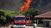Απειλεί σπίτια η φωτιά στον Κάβο Ισθμίων