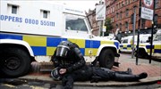 Τουλάχιστον 26 αστυνομικοί τραυματίστηκαν σε επεισόδια στο Μπέλφαστ