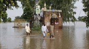 Τουλάχιστον 165 νεκροί από τις πλημμύρες στο Πακιστάν