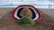 Ινδία: Γλυπτό στην άμμο για τη Συρία