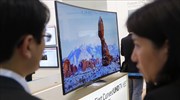 Κυρτή UHD TV από την Samsung