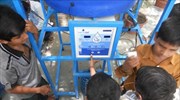 Ηλιακά “ATM” πόσιμου νερού για τις παραγκουπόλεις της Ινδίας