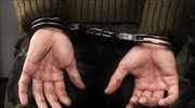 Πρώτα παρίστανε ελεγκτή του ΣΔΟΕ και μετά δήλωνε υπάλληλος της ΕΥΠ