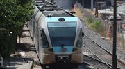 Άνδρας απειλεί να αυτοκτονήσει στον προαστιακό της Παλλήνης