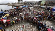 Φιλιππίνες: Νεκροί κάτω από τα ερείπια, σοροί στους δρόμους