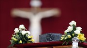 Βατικανό: Εκτέθηκαν για πρώτη φορά «λείψανα» του Αποστόλου Πέτρου