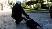 Δέκα συλλήψεις στη μεσημεριανή πορεία στα Προπύλαια