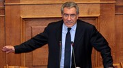 Β. Καπερνάρος: «Πολιτική φορολογικού γδαρσίματος» των Ελλήνων