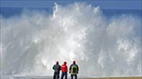 Πορτογαλία: Κύμα παρέσυρε επτά φοιτητές