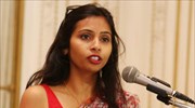 Εγκατέλειψε τις ΗΠΑ η ινδή διπλωμάτης που κατηγορείται για απάτη
