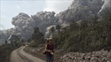 Ισχυρή έκρηξη του ηφαιστείου Σιναμπούνγκ στην Ινδονησία