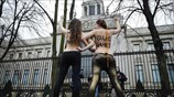 Βερολίνο: Διαμαρτυρία των Femen έξω από τη ρωσική πρεσβεία