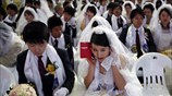Νότια Κορέα: Γαμήλια τελετή 2.500 ζευγαριών