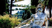 Μνημεία χαρακτηρίστηκαν τα γλυπτά στο Αχίλλειο της Κέρκυρας