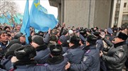 Κριμαία: Ένοπλοι κατέλαβαν κυβερνητικά κτήρια