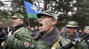Στρατιώτες ορκίζονται πίστη στην κυβέρνηση της Κριμαίας