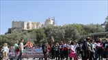 Διαμαρτυρία εκπαιδευτικών στην Ακρόπολη