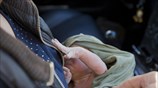 Μωρό γεννήθηκε σε ταξί στο κέντρο της Αθήνας