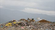 Στις χωματερές το 82% των αστικών αποβλήτων στην Ελλάδα
