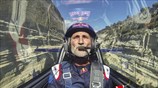 Εντυπωσιακές πτήσεις στον Ισθμό της Κορίνθου