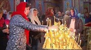 Ουκρανία: Γιορτάζουν το Πάσχα προσευχόμενοι για την ειρήνη