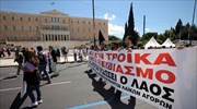 Στη Βουλή διαδηλώνουν οι παραγωγοί - πωλητές λαϊκών αγορών