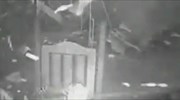 Βίντεο: Ανεμοστρόβιλος σαρώνει παιδική χαρά
