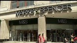 Τρίτη πτώση για τη Marks & Spencer