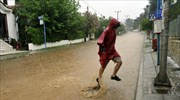 Περιορισμένα προβλήματα στην Αττική από τη νεροποντή