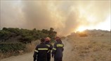 Μάχη με τις φλόγες στην Κερατέα