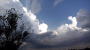 Τοπικές νεφώσεις και σποραδικές βροχές