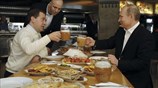Ρωσία: «Πλήρες εμπάργκο» τροφίμων από την Ε.Ε. και τις ΗΠΑ