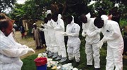 «Εξαιρετικά μικρός ο κίνδυνος» επέκτασης της επιδημίας του Έμπολα στην Ε.Ε.