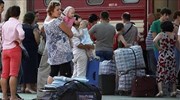 Ουκρανία: Βομβαρδίζεται το Ντόνετσκ - Έντρομοι κάτοικοι εγκαταλείπουν την πόλη