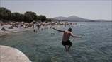 Βουτιές στο Λαγονήσι