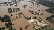 Ινδία - Κασμίρ: Τουλάχιστον 480 νεκροί και χιλιάδες εγκλωβισμένοι από τις πλημμύρες