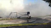 Γάτα δραπετεύει την τελευταία στιγμή από φλεγόμενο κτήριο