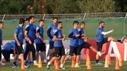 EURO 2016: «Πέταξε» για Ελσίνκι η εθνική ομάδα