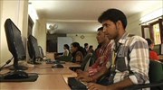 Ζούκερμπεργκ στην Ινδία: Το internet δεν είναι «προνόμιο των πλουσίων»
