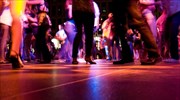 Ιαπωνία: Ψηφίζεται νόμος που επιτρέπει το χορό… μετά τα μεσάνυχτα