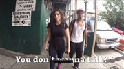 Κομπλιμέντα ή παρενόχληση; Όταν μια γυναίκα περπατά στη Νέα Υόρκη…