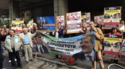Στους δρόμους οι μικροομολογιούχοι - ζητούν αποζημιώσεις
