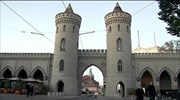 Γερμανία: 25 χρόνια μετά την πτώση του Τείχους του Βερολίνου οι αντιθέσεις παραμένουν