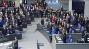 Γερμανία: Επετειακή συνεδρίαση της βουλής για τα 25 χρόνια από την πτώση του Τείχους