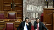 Βουλή: Εγκρίθηκαν οι τροπολογίες για την εξαίρεση του ΕΝΦΙΑ και τα «κόκκινα» δάνεια