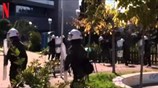 Μικροένταση έξω από το υπουργείο Παιδείας