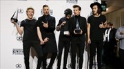 Οι One Direction στην κορυφή των American Music Awards